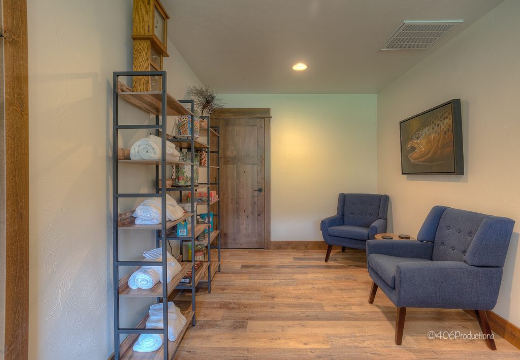 Missouri River Lodging for fly fishing near Craig, Montana